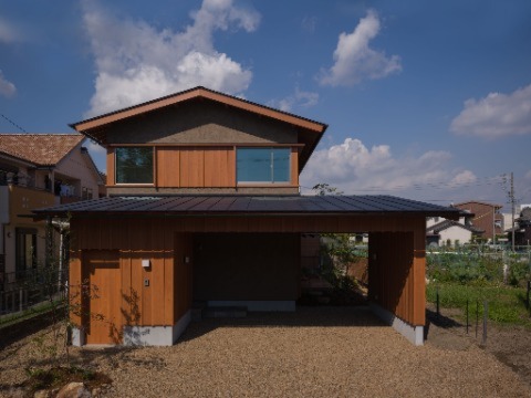 外壁：スーパー白州そとん壁W　W-133 　スチロゴテ仕上げ