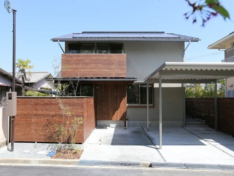 外壁：スーパー白洲そとん壁Ｗ　