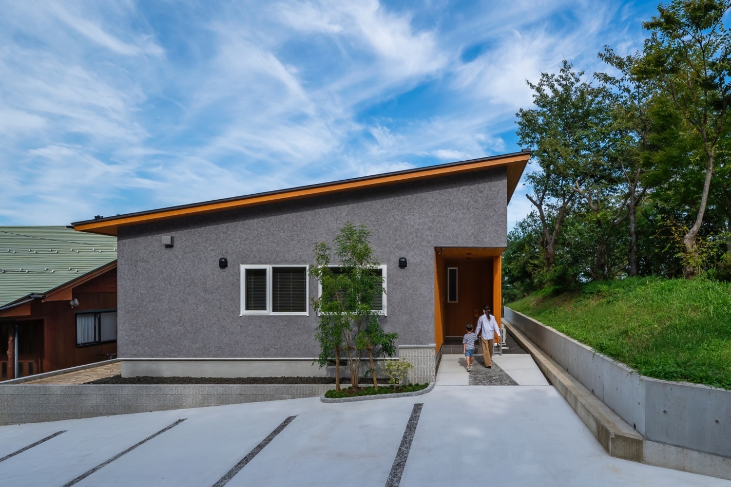 外壁：スーパー白洲そとん壁Ｗ　W-132