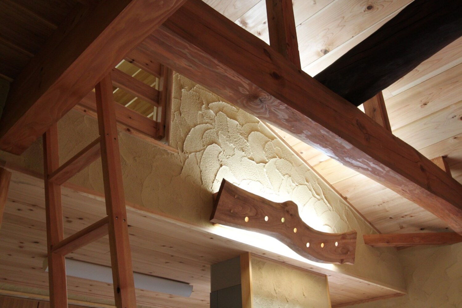 内装：薩摩中霧島壁　オリジナル仕上げ