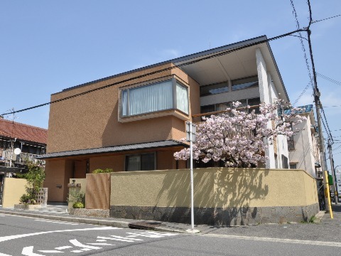 外壁：スーパー白洲そとん壁Ｗ