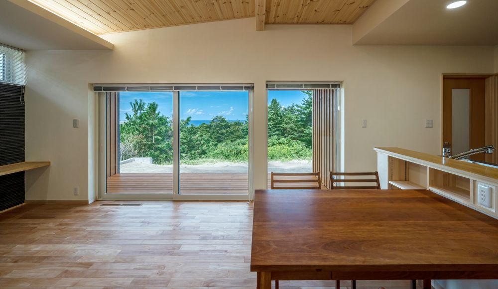 [心地よい平屋のリビングイメージ]